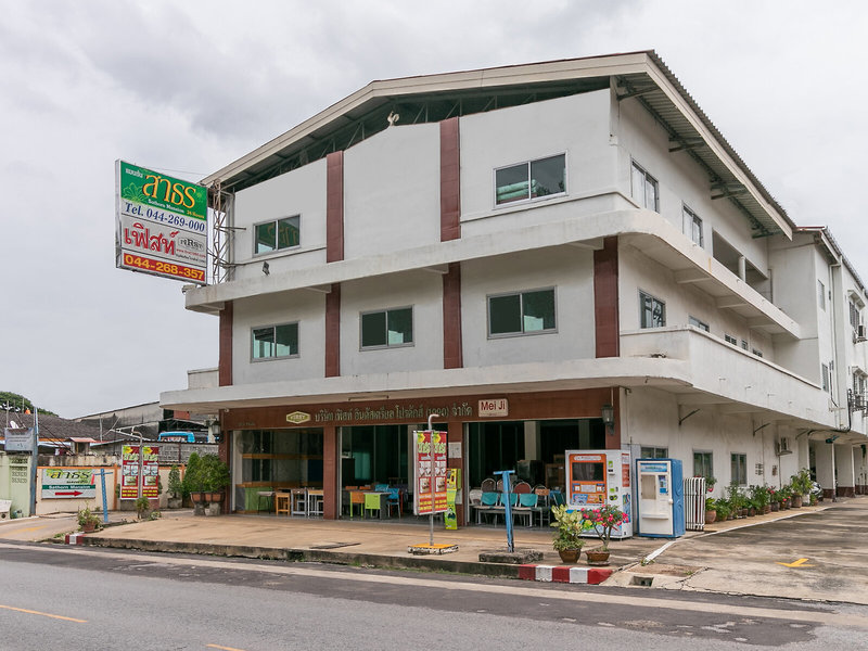 Sathorn Mansion in Nakhon Ratchasima, Bangkok Außenaufnahme