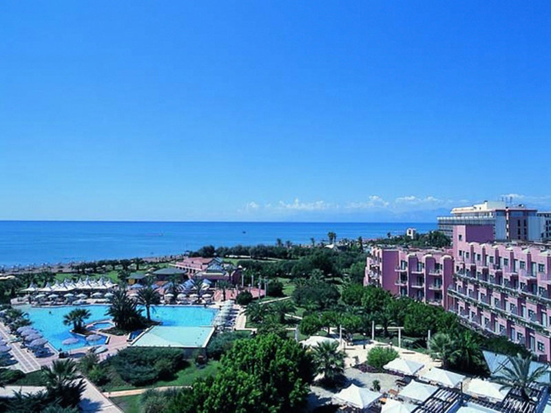 Crystal Tat Beach Golf Resort & Spa in Belek, Antalya Außenaufnahme