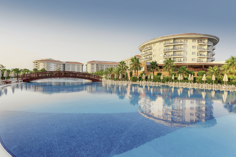 Seaden Sea World Resort & Spa in Kizilagaç, Antalya Pool