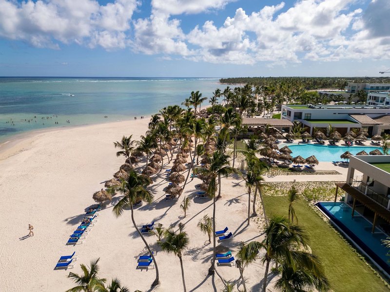 Serenade All Suites, Adults Only Resort in Punta Cana, Santo Domingo Strand