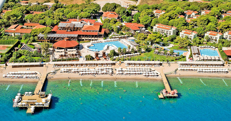 Crystal Flora Beach Resort in Beldibi, Antalya Außenaufnahme