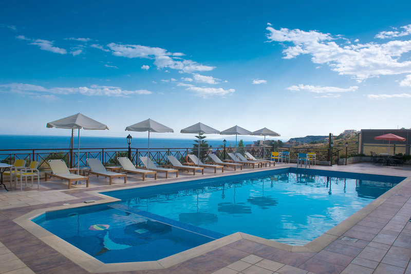 Irida Apartments in Agia Pelagia, Heraklion (Kreta) Pool