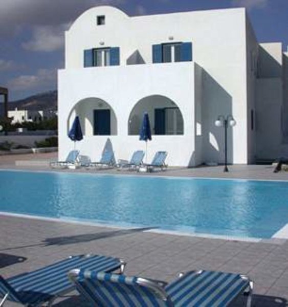 Blue Bay Villas in Agia Paraskevi, Santorini Außenaufnahme