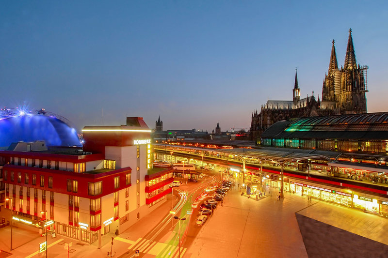 Kommerzhotel in Köln, K�ln/Bonn (DE) Außenaufnahme