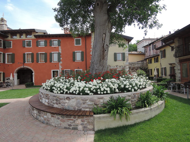 Residence Borgo Mondragon in Lazise, Außenaufnahme