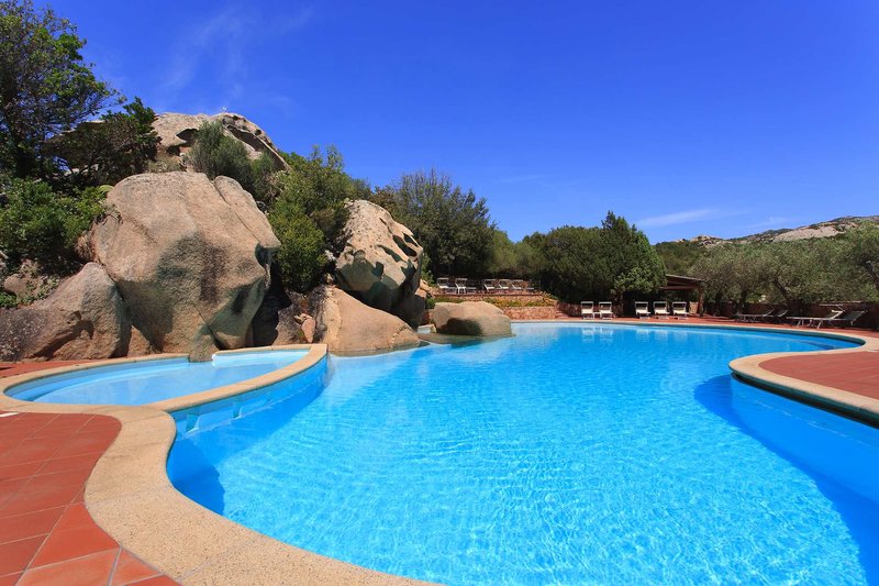 Hotel La Rocca Resort & SPA in Arzachena, Olbia,Sardinien Pool