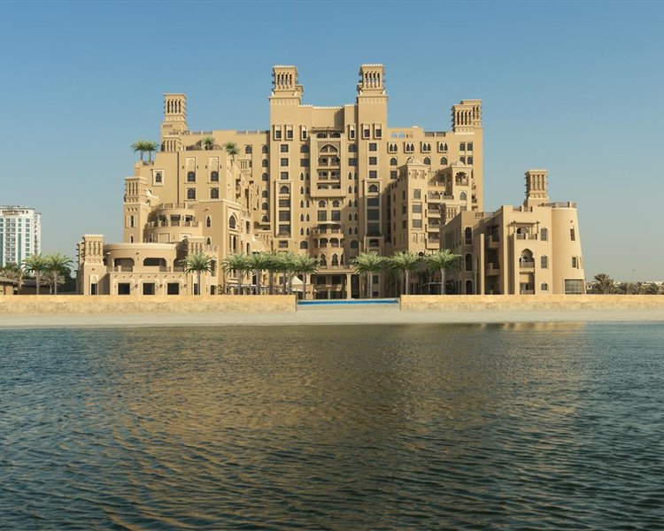 Sheraton Sharjah Beach Resort & Spa in Sharjah, Dubai Außenaufnahme