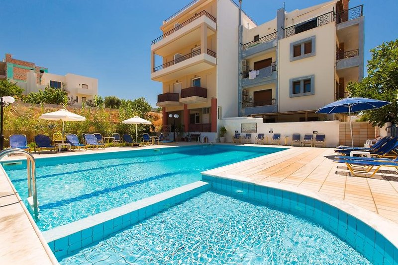 Hotel Eltina in Rethymno, Heraklion (Kreta) Pool