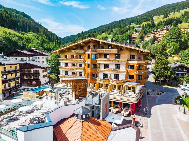 Wellnesshotel Kendler in Saalbach, Saba Außenaufnahme