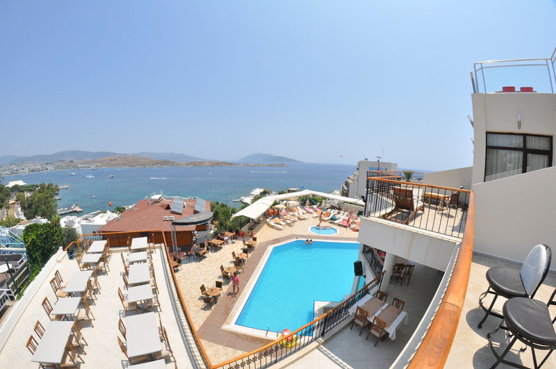 Rosso Verde Hotel in Gümbet, Bodrum Pool