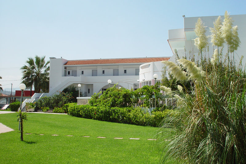 Sabina Hotel in Theologos, Rhodos Außenaufnahme