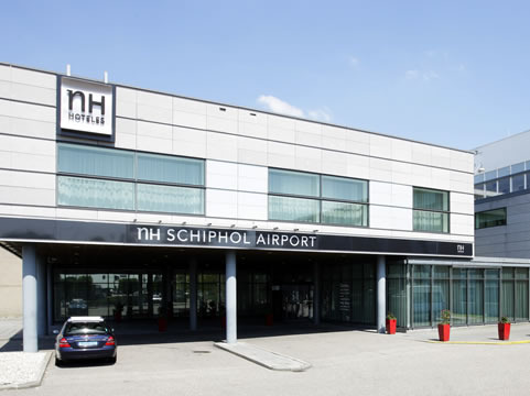 NH Amsterdam Schiphol Airport in Hoofddorp, Amsterdam (NL) Außenaufnahme