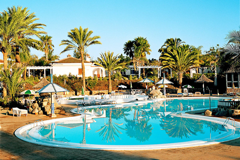 DunaGolf Suites in San Bartolomé de Tirajana, Gran Canaria Pool