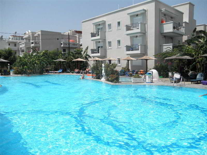 Peridis Family Resort in Kos-Stadt, Kos Pool