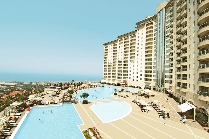 Goldcity Hotel in Kargicak, Antalya Pool