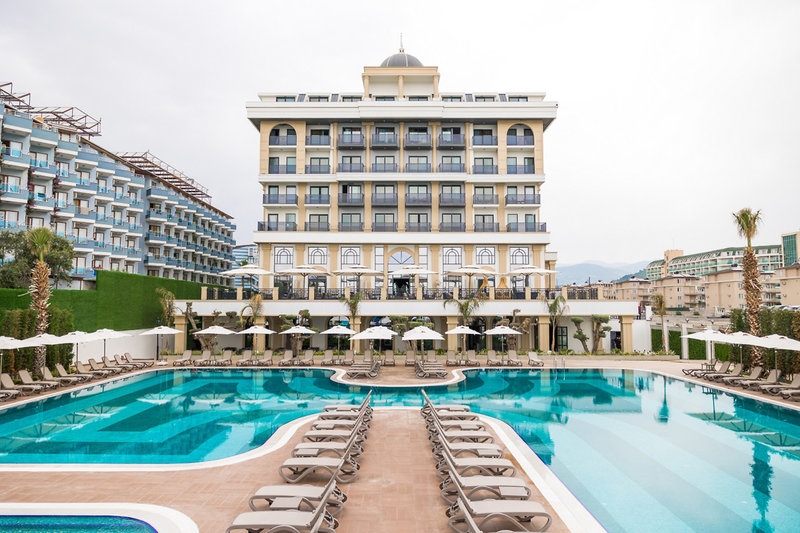 Serenity Queen Hotel in Konakli, Antalya Pool