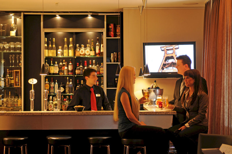 Best Western Plus Ypsilon in Essen, D�sseldorf (DE) Bar