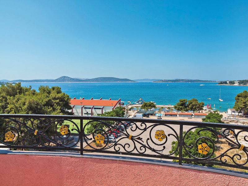 Hotel Miramare in Vodice, Split (Kroatien) Außenaufnahme