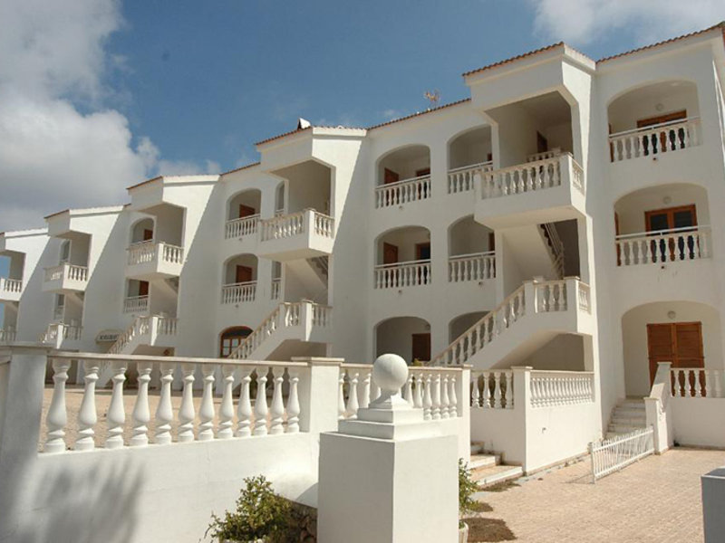 Apartamentos Mar Blanca in Cala Blanca, Menorca (Mahon) Außenaufnahme