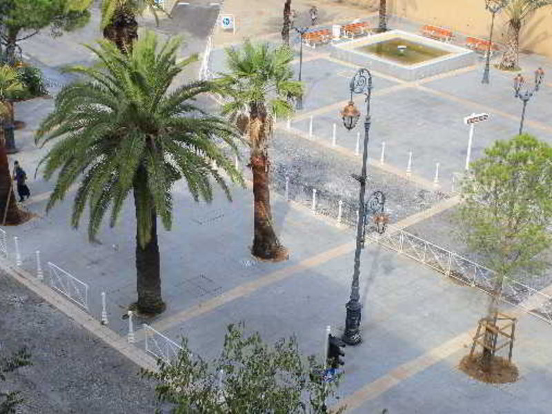 Au Nouvel Hotel in Toulon, Marseille Außenaufnahme