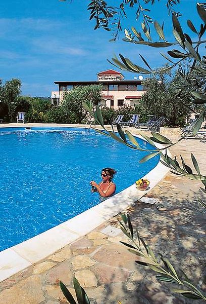 Hotel Le Ginestre in Vieste, Bari Außenaufnahme