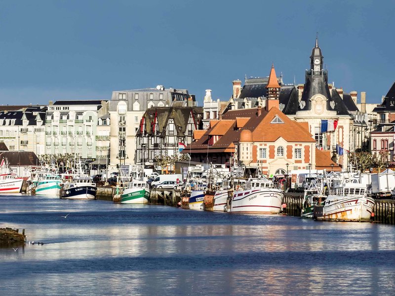 Mercure Trouville Sur Mer in Trouville-sur-Mer, Paris-Charles De Gaulle Außenaufnahme